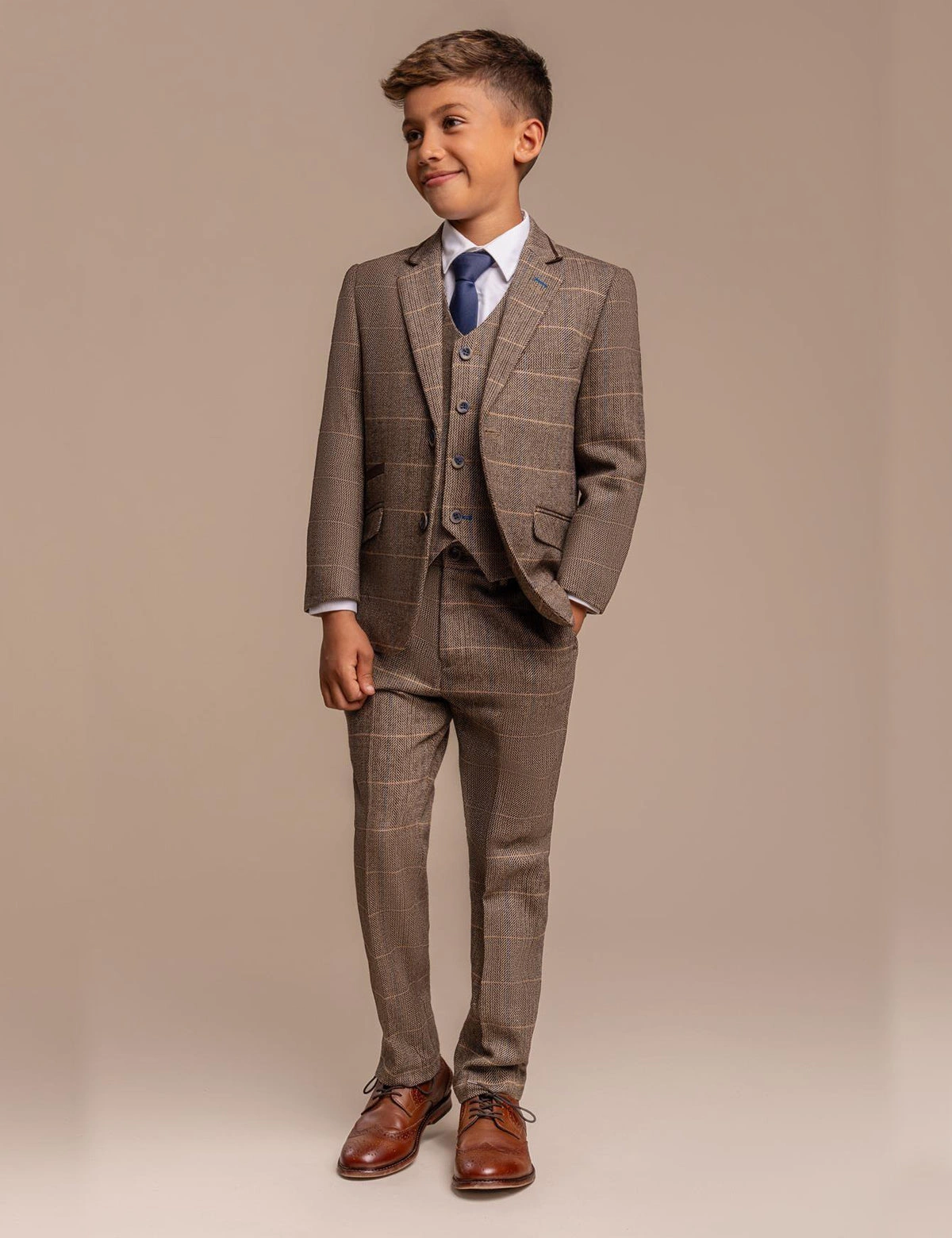 ALBERT BROWN CHECK TWEED BOYS SUIT: Faisean buachaillí tweed Donn Albert le stíl chic!